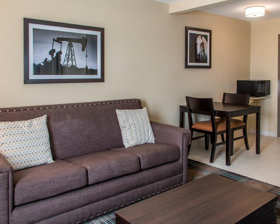 Mainstay Suites Cotulla Buitenkant foto