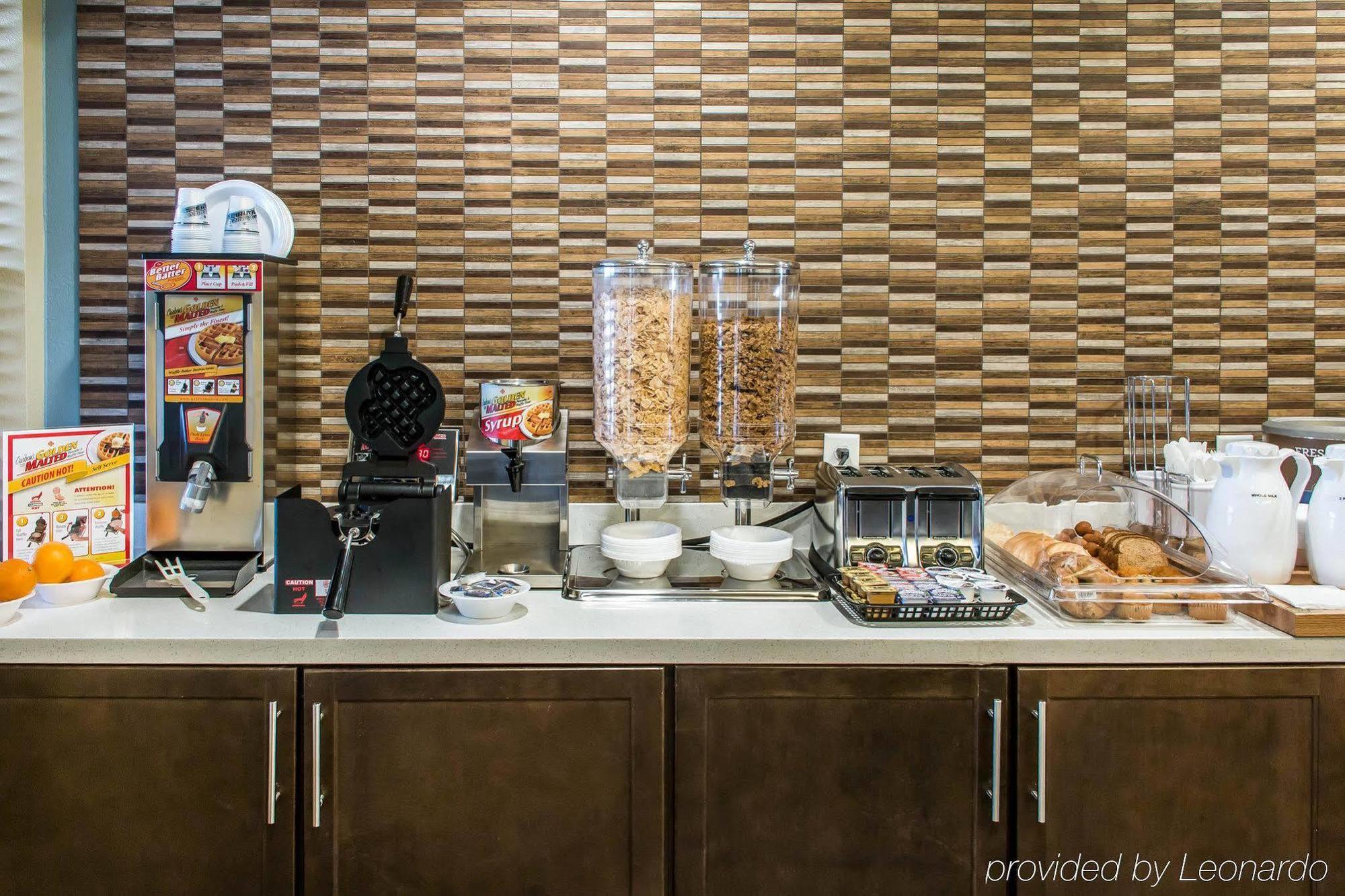 Mainstay Suites Cotulla Buitenkant foto